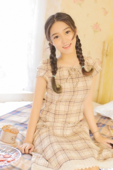 夫の前で痴汉に绝顶人妻国产剧
